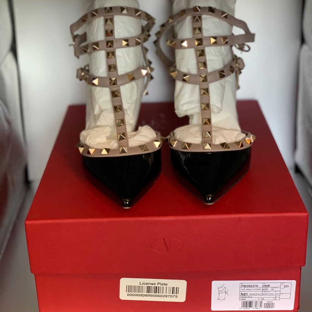 Like New Valentino Rockstud Caged Pumps, Black Patent Leather, 65mm, Size 37.5